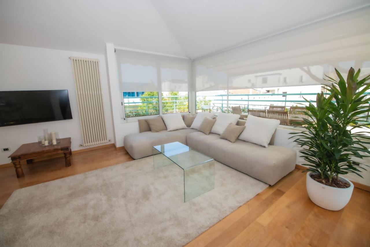 ריצ'יונה Luxury Suites Collection - Pascoli 13 מראה חיצוני תמונה